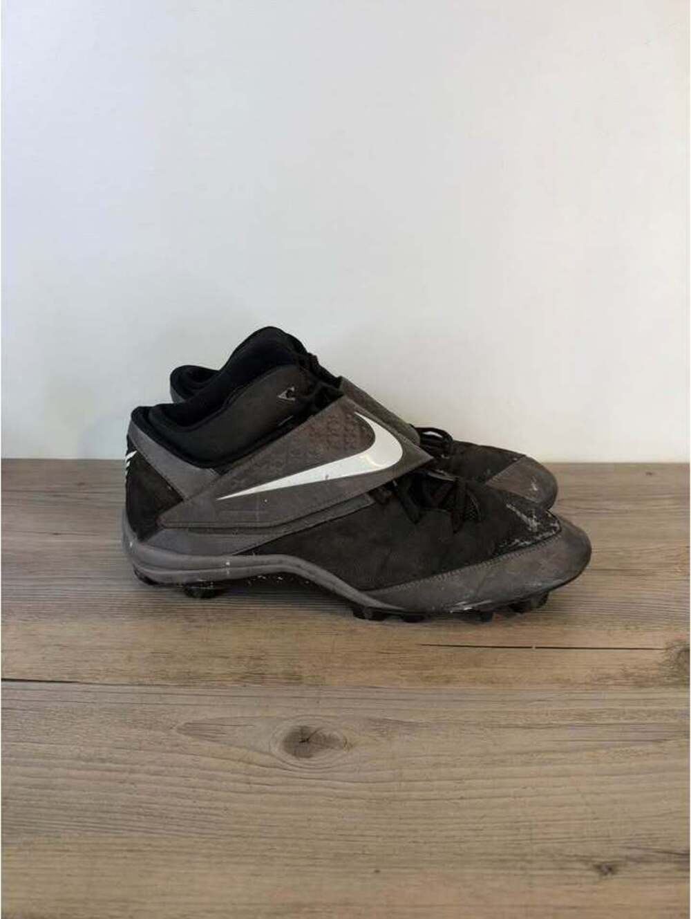 Nike Alpha Pro Mid Football Cleats Size 12 Black Silver Strap 596568-009
